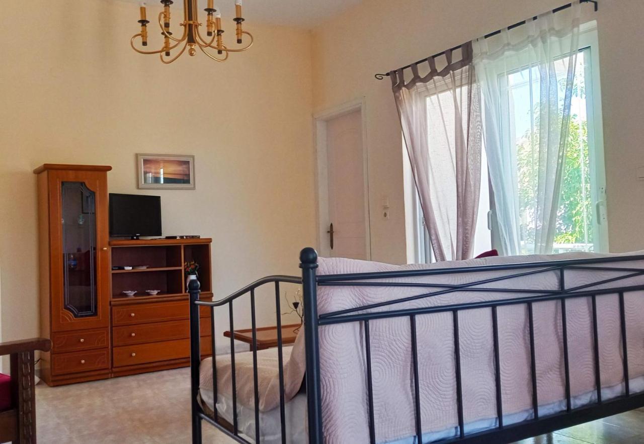 Marilen Apartment Livadia  Phòng bức ảnh