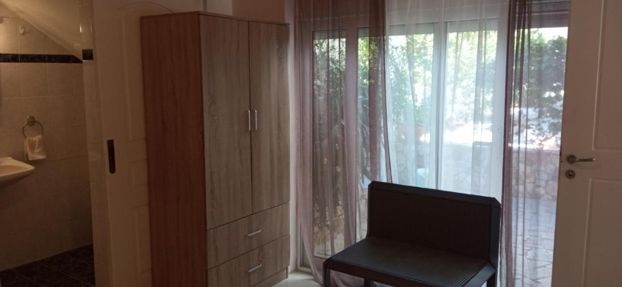 Marilen Apartment Livadia  Ngoại thất bức ảnh